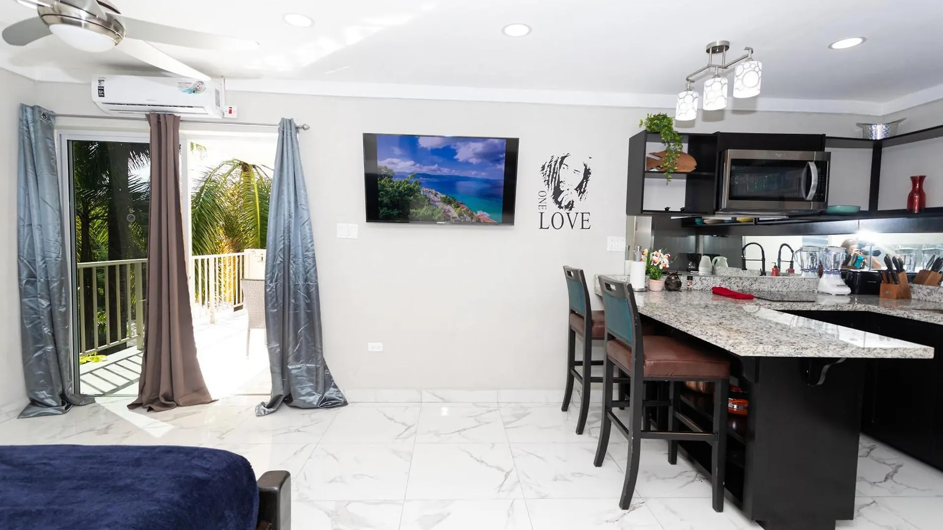 Montego Bay Club Apartments  몬테고 베이